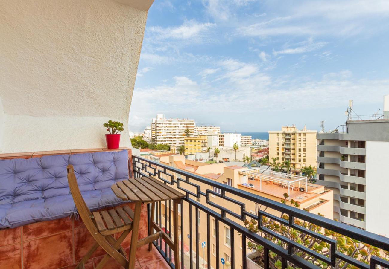 Reformado Apartamento En El Centro Con Vista Al Mar Торремолінос Екстер'єр фото